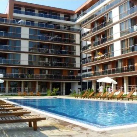 Ξενοδοχείο με διαμερίσματα Bay