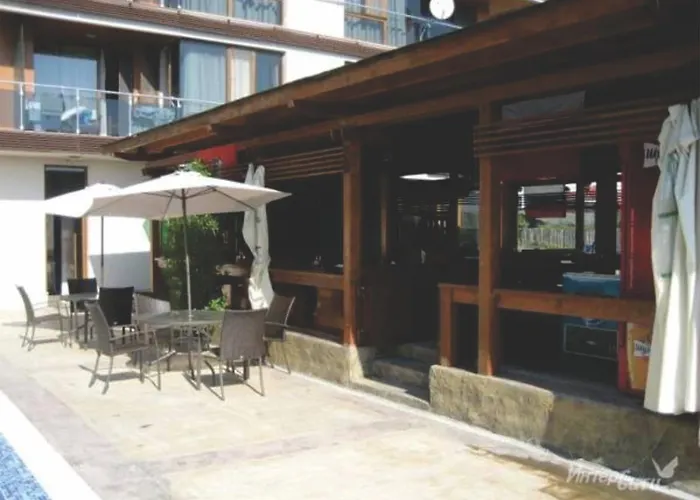 Bay Hotel de apartamente Pomorie